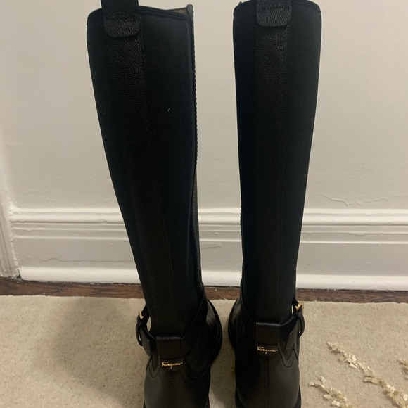 Salvatore ferragamo - Picture 5 of 7